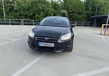 Ford Focus Fließheck 1.6 TI-VCT Trend