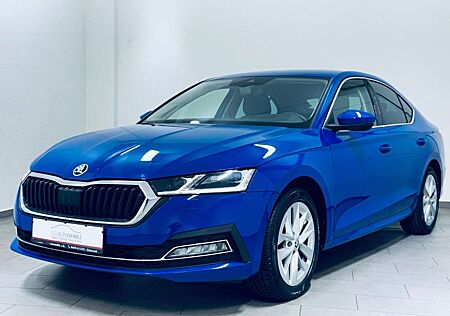 Skoda Octavia Lim. Style * 1.H * HUD * R-KAM * 8xREIF