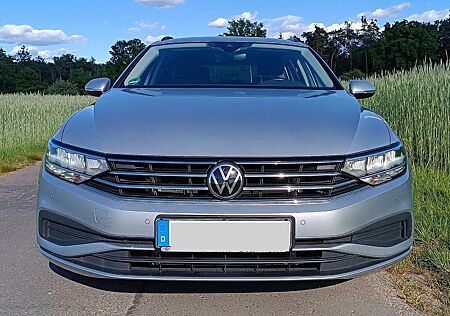 VW Passat Variant Volkswagen 2.0 TDI SCR Facelift NAV ACC NBA PDC KAM GARANTIE
