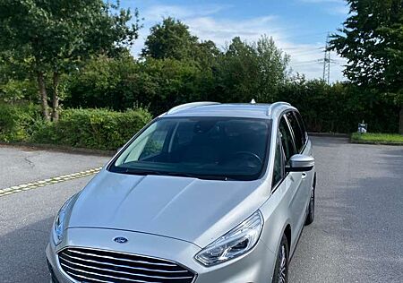 Ford Galaxy Titanium