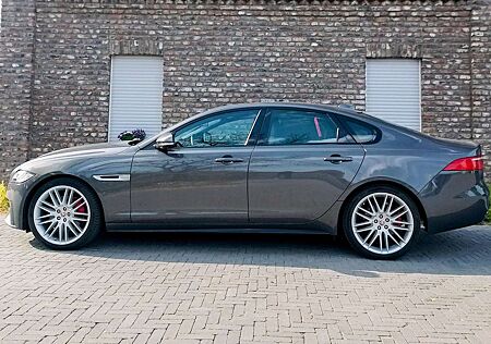 Jaguar XF S