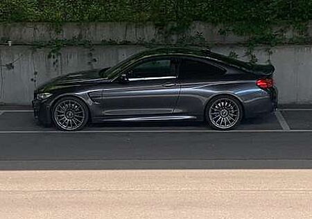 BMW M4 Basis