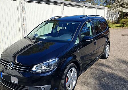 VW Touran Volkswagen 2.0 TDI DPF Cup