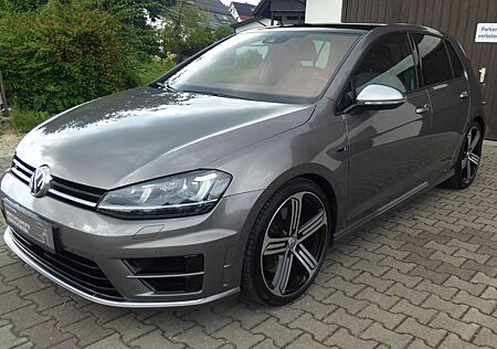 VW Golf Volkswagen R 4Motion BMT DSG/BI-XENON/PANORAMADACH/19"ALU/DCC