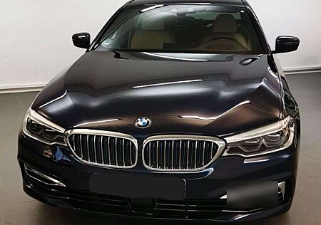 BMW 530 e Luxury Line *HUD *Volleder