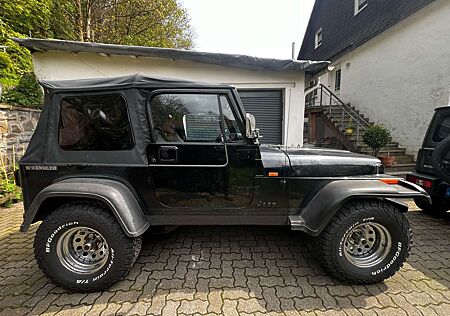 Jeep Wrangler Laredo