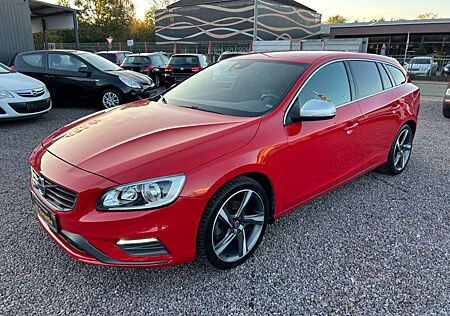 Volvo V60 Kombi Kinetic *R-Design*Automatik*Navi*AHK*