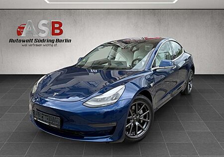 Tesla Model 3 Long Range Dual AWD LEDER *Kamera*1.Hd.