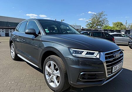 Audi Q5 40 TDI quattro design Sport/19Zoll/