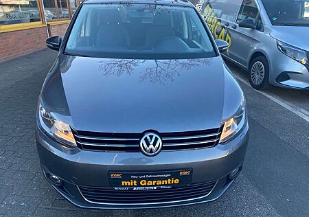 VW Touran Volkswagen 1.4 TSI Highline. Automatik
