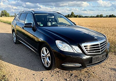 Mercedes-Benz E 220 T-Modell CDI BlueEfficiency