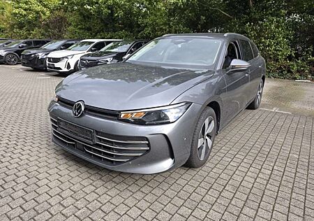 VW Passat Volkswagen Var. 1.5 eTSI Business DSG Navi+SHZ+R-Kam+