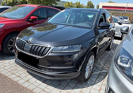 Skoda Karoq 2.0TDI Clever 4x4 PANO RKAM VIRTUAL AHK 19
