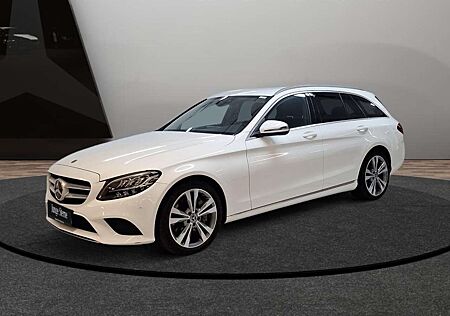 Mercedes-Benz C 300 d 4M Avantgarde Burmester LED Keyless Kamera