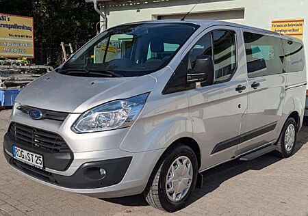 Ford Tourneo Custom 300 2.2 TDCI 8 Sitzer