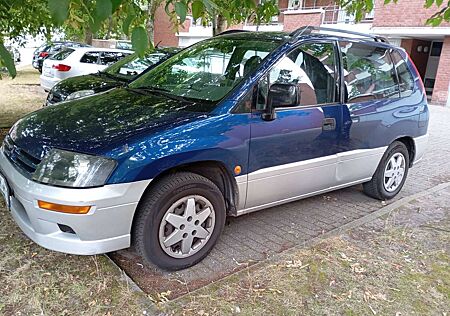 Mitsubishi Space Runner Space Runner Motion