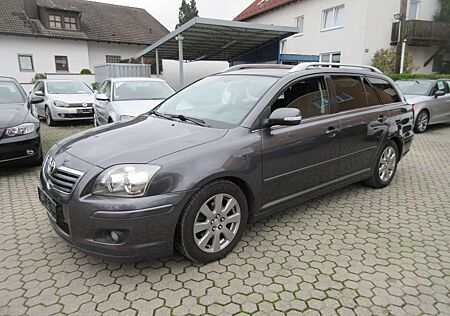 Toyota Avensis 1.8 Team *aus 1. Hand*