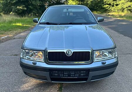 Skoda Octavia Combi Ambiente Klima AHK Verladehilfe