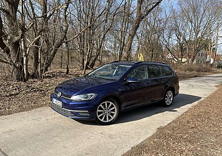 VW Golf Variant Volkswagen Golf VII 2.0 TDI *LED*APP*AHK*PANO*
