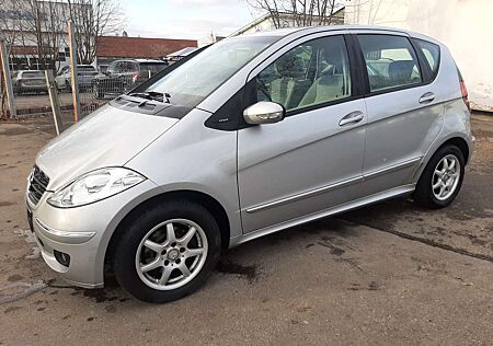 Mercedes-Benz A 150 A-Klasse 5-Türer Autotronic Avantgarde