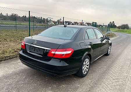 Mercedes-Benz E 200 FESTPREIS EX TAXI