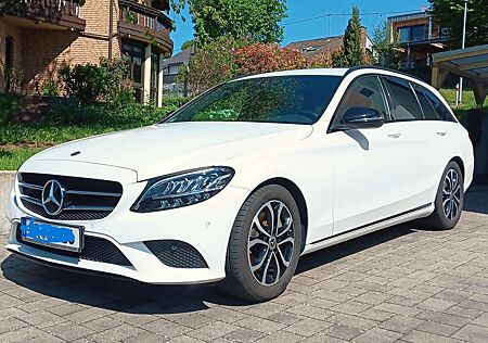 Mercedes-Benz C 300 T 9G-TRONIC Avantgarde*Night-Ed*AHK*Ambiente