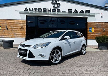 Ford Focus Turnier Titanium LED/Ausparkassistent/Temp