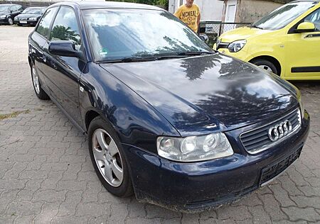 Audi A3 1.9TDI 96kW tiptronic Ambiente