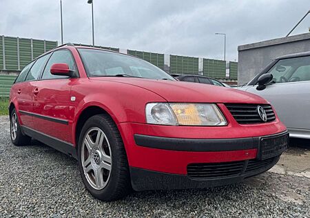 VW Passat Variant Volkswagen 1.9TDI Highline TÜV SCHECKHEFT