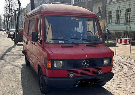 Mercedes-Benz T1 207 D