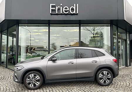 Mercedes-Benz GLA 200 Progr. Night AHK Multibeam Distro. Magno