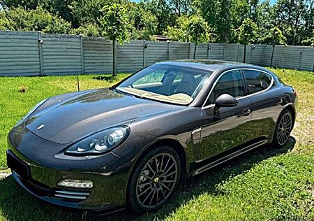 Porsche Panamera 4S PDK