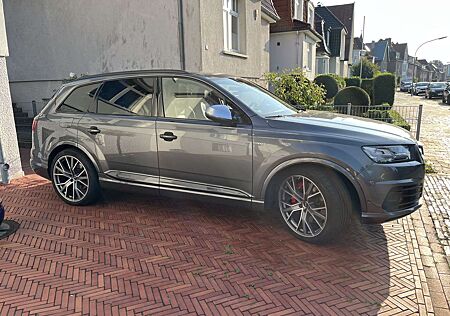 Audi SQ7 VOLL/PANO/STANDHZG/WINTERREIFEN