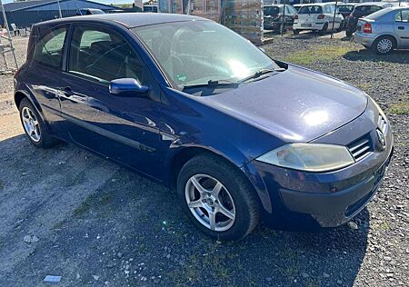 Renault Megane II Lim. 3-trg. Avantage TÜV Neu