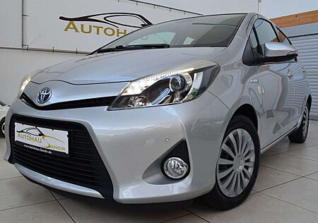 Toyota Yaris Hybrid Life 1.5 VVT-i ~Navi~Cam~MFL