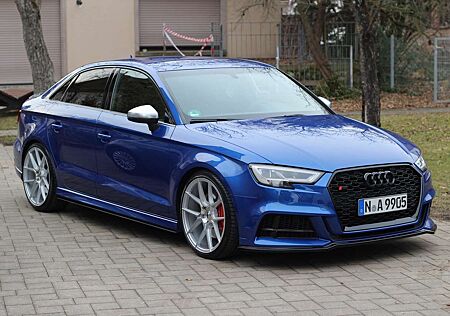 Audi S3 Limousine S tronic Quattro