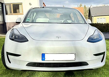 Tesla Model 3 Langstreckenbatt. Allradantrieb Dual Motor
