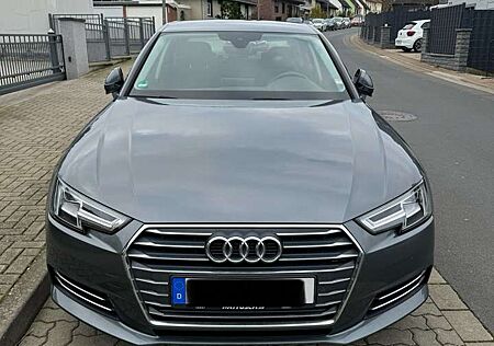 Audi A4 2.0 TFSI S-tronic (toterwinkel, Kamera, Navi)