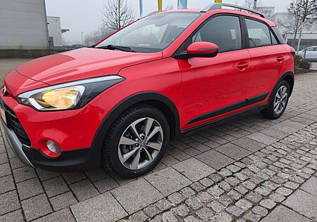 Hyundai i20 blue 1.0 T-GDI Active Trend 11 Tkm/Navi/Sitzg