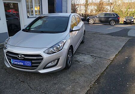 Hyundai i30 blue Passion