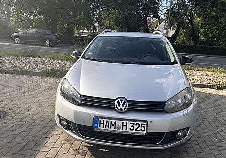 VW Golf Volkswagen 1.6 TDI DPF Style