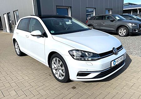 VW Golf Volkswagen VII Lim./2. Hand/Glasdach/SH/CarPlay/Navi