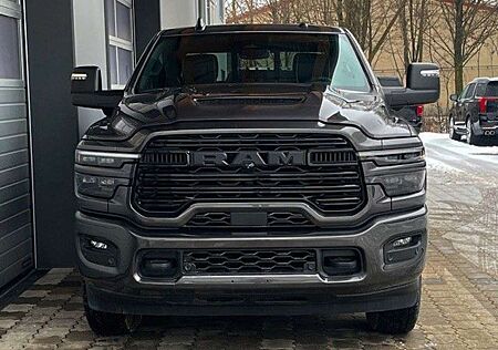 Dodge RAM 2500 Laramie Night Crew Cab 6.7HO 8 Gang