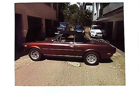 Fiat 124 Spider Oldtimer 124 DS Spider