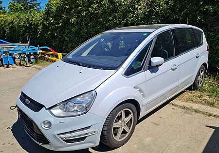 Ford S-Max 2.0 TDCi DPF Titanium