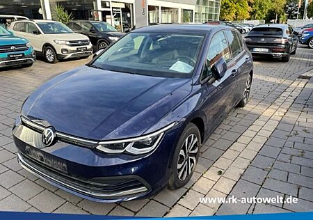 VW Golf Volkswagen VIII 2.0 TDI DSG ACTIVE NAVI PANO StandHZG HUD Key