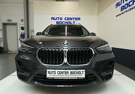 BMW X1 xDrive 20 d Sport Line*Navi*Panorama*Leder