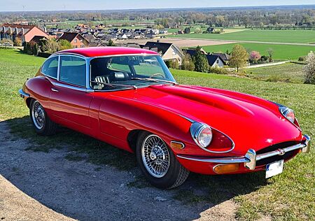 Jaguar E-Type sehr gepflegter 6-Zylinder mit Chromspeichen