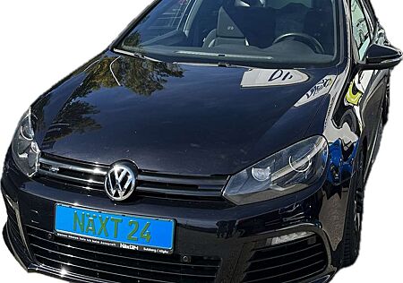 VW Golf R Volkswagen R 4Motion