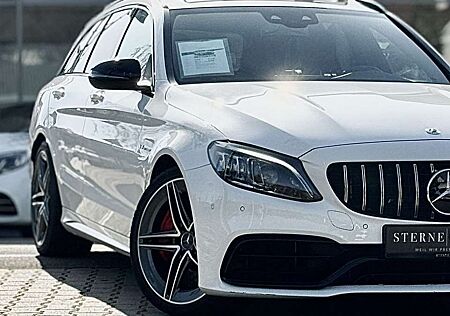 Mercedes-Benz C 63 AMG S/PERFOMANCE/DISTRO+/PANO Sportp. LED